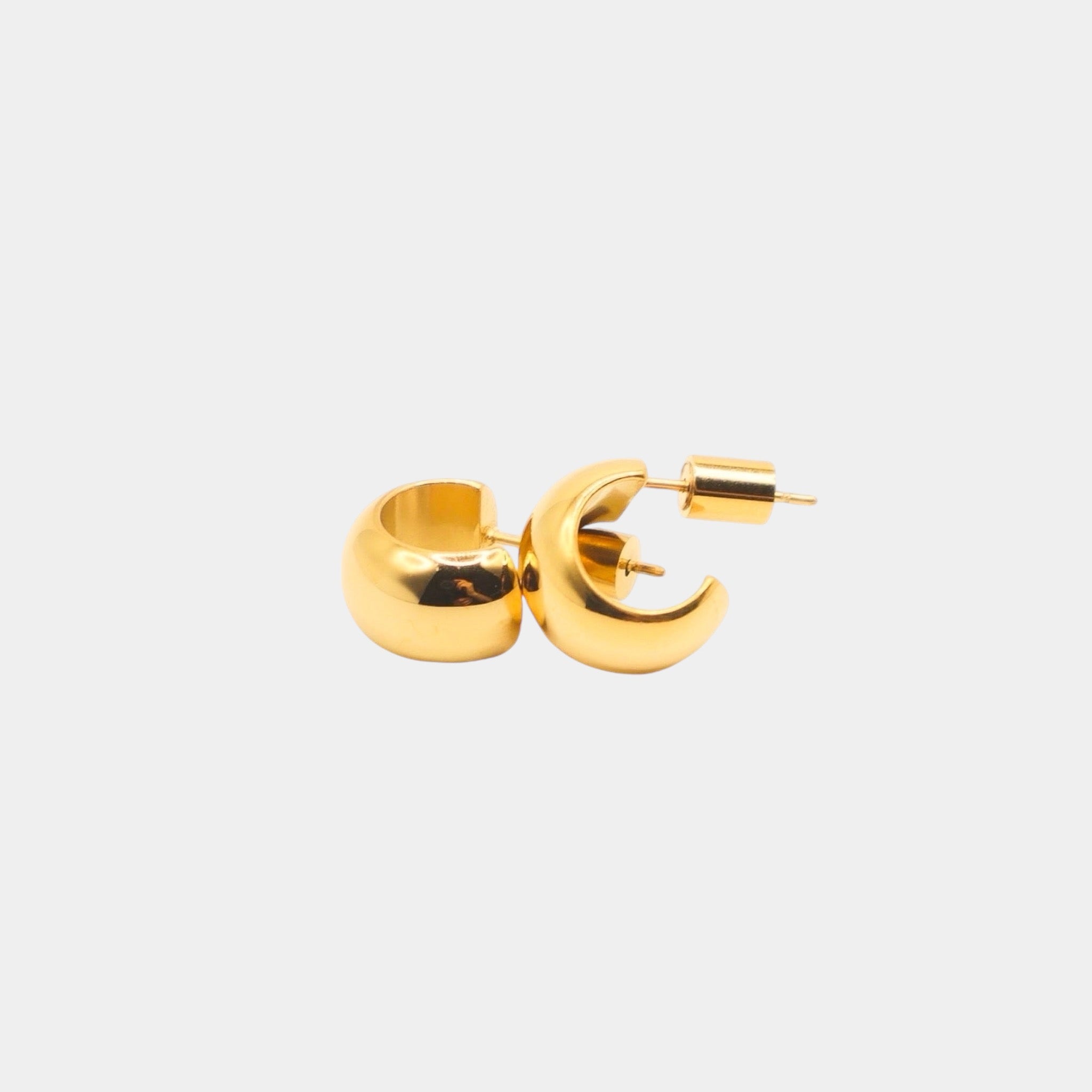 cover photo 18k gold hypoallergenic trendy tarnish free thick mini chunky hoop yasmin 