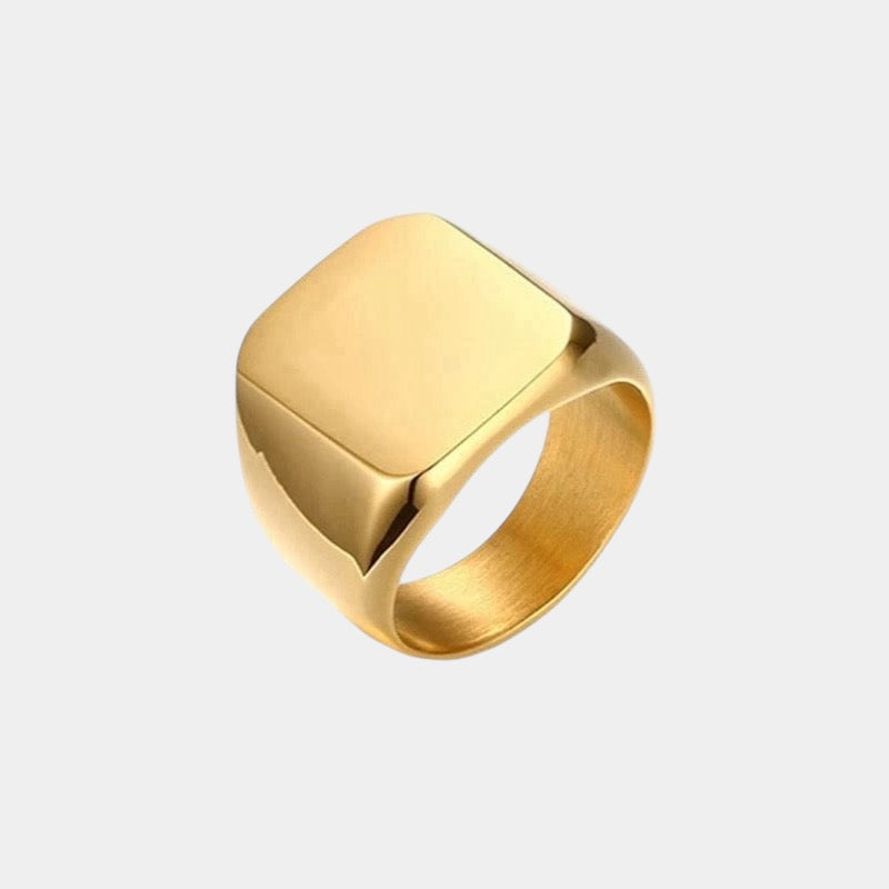 Classic 18k gold men’s ring hypoallergenic cover photo 